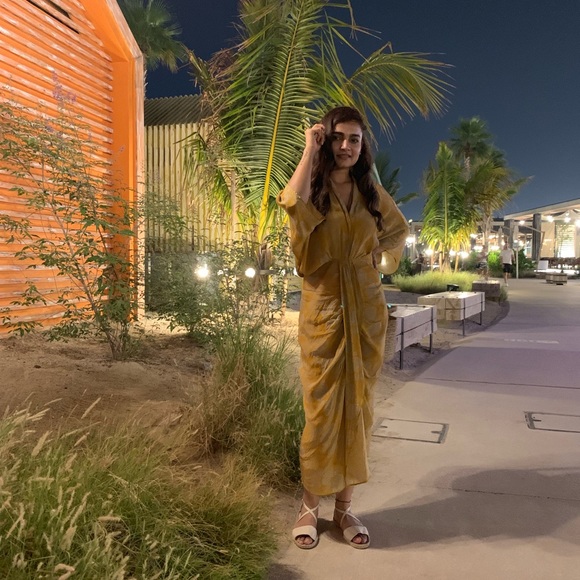 Mustard colored dress - Picture 5 of 5